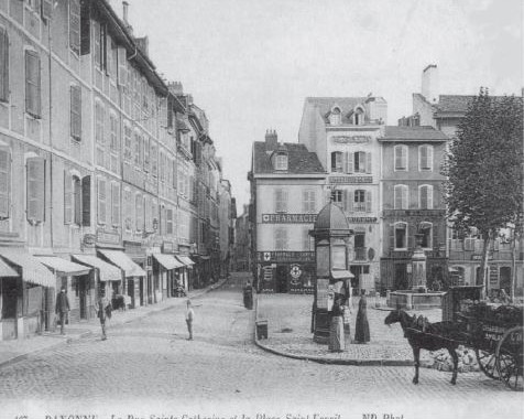 r9231_16_carte_postale_saint-esprit_thumbnail.jpg